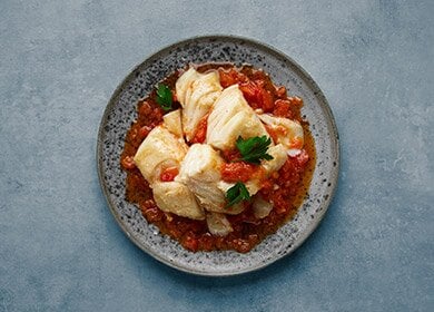 Bacalao salado Noruego con salsa de tomate
