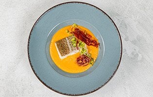 Skrei noruego en crema de escabeche